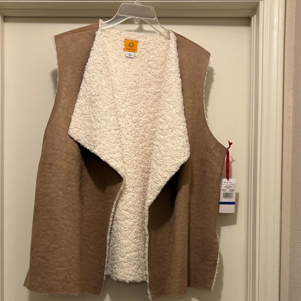 Ruby Rd. Women's Reversible Brown and Cream Vest